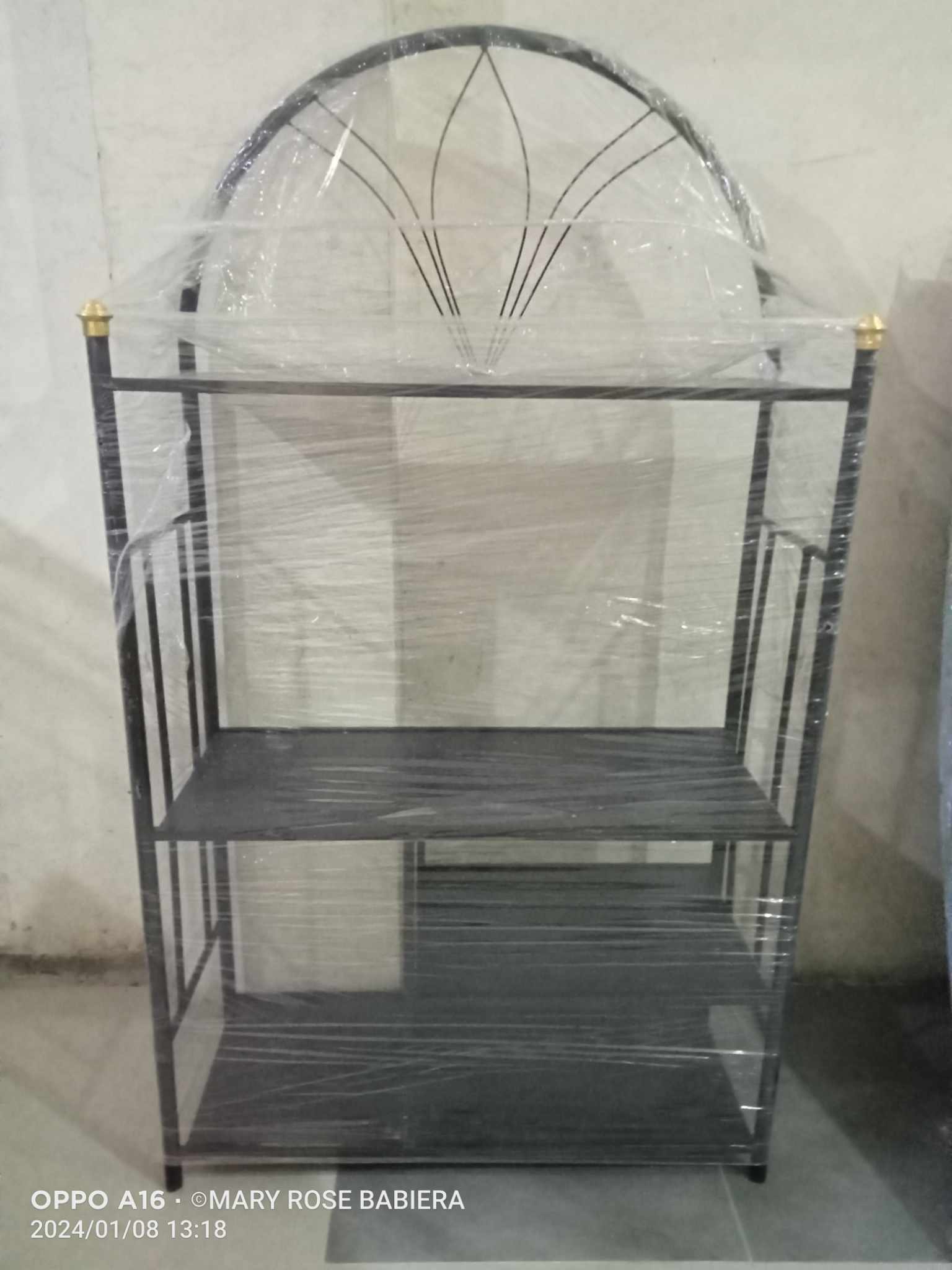 Leeland B10 Metal TV Rack